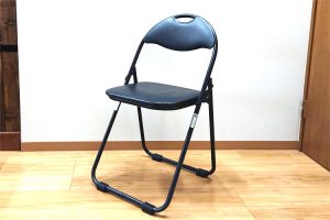 パイプ椅子を滑りやすくする椅子脚カバー